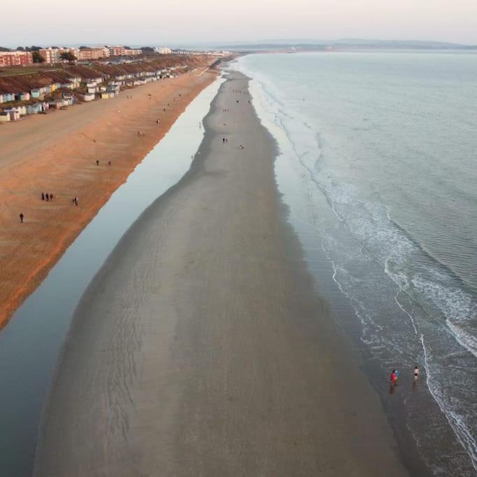 May Cottage - Heart Of Vibrant Village & 10 Mins Walk To Beach Milford on Sea Eksteriør bilde